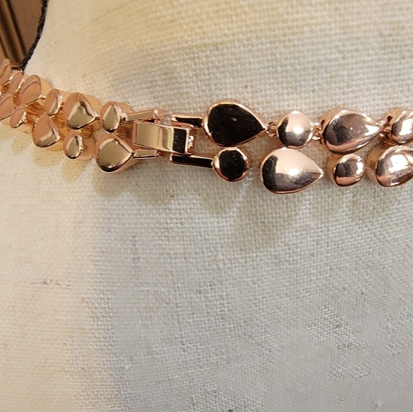 AA3 Beautiful Rose-Gold Colored 925 Gemstone-like Stones with Extender - Picture 3 of 5